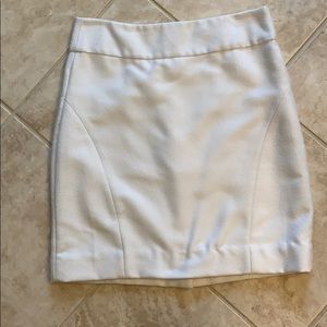 White/cream banana republic lined skirt - size 2
